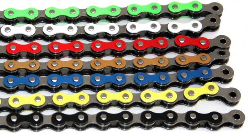 Singlespeedshop colored Bahnkette - 1/8"
